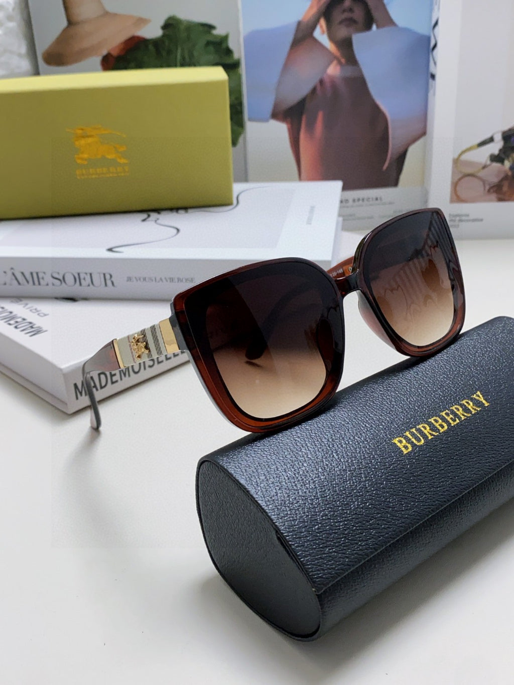 Burberry Oversized Black Lens Sunglasses for Men & Women - 358594 - detail image 7