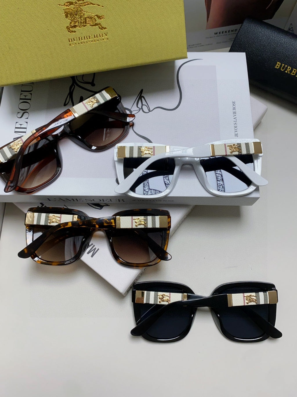 Burberry Oversized Black Lens Sunglasses for Men & Women - 358595 - detail image 8