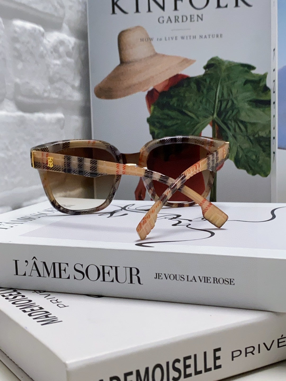 Burberry BE5446 Fashion Brown Lens Sunglasses for Men & Women - 432433 - detail image 2