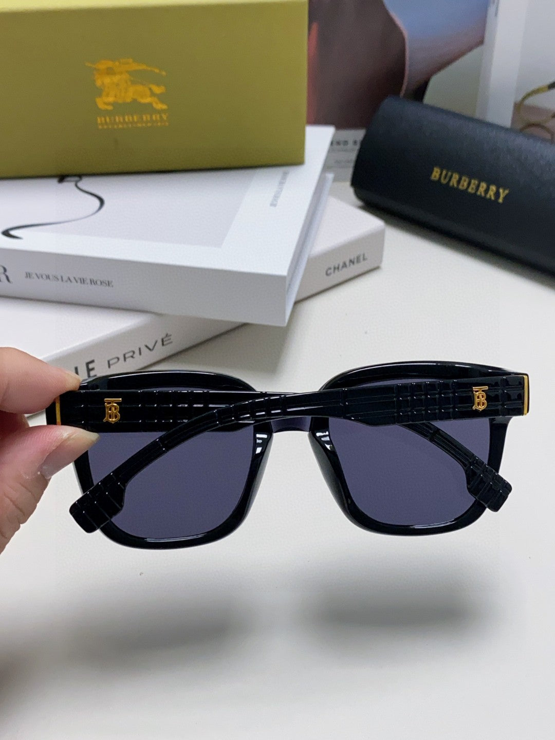 Burberry BE5446 Fashion Blue Lens Sunglasses for Men & Women - 449613 - detail image 3