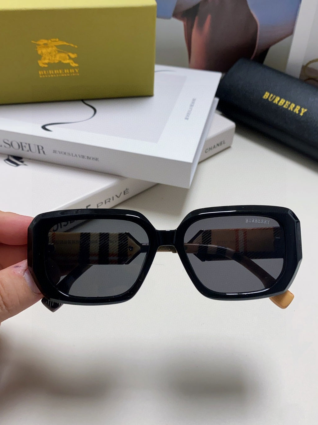 Burberry Rectangular Black Lens Sunglasses for Men & Women - 449606 - detail image 3