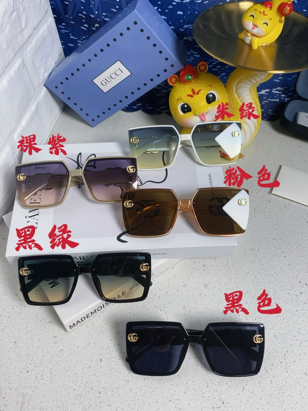 Gucci Polarized Fashion Blue Lens Sunglasses for Women - 357876 - detail image 12