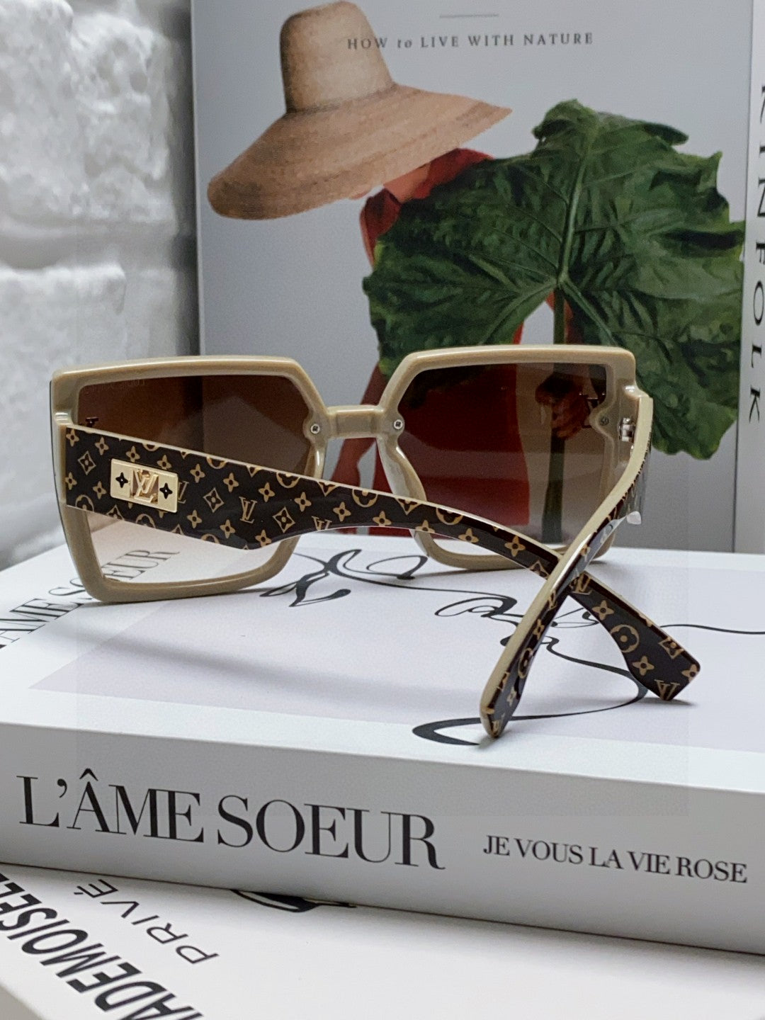 Louis Vuitton Polarized Oversized Gray Lens Sunglasses for Men & Wome - 933763 - detail image 2
