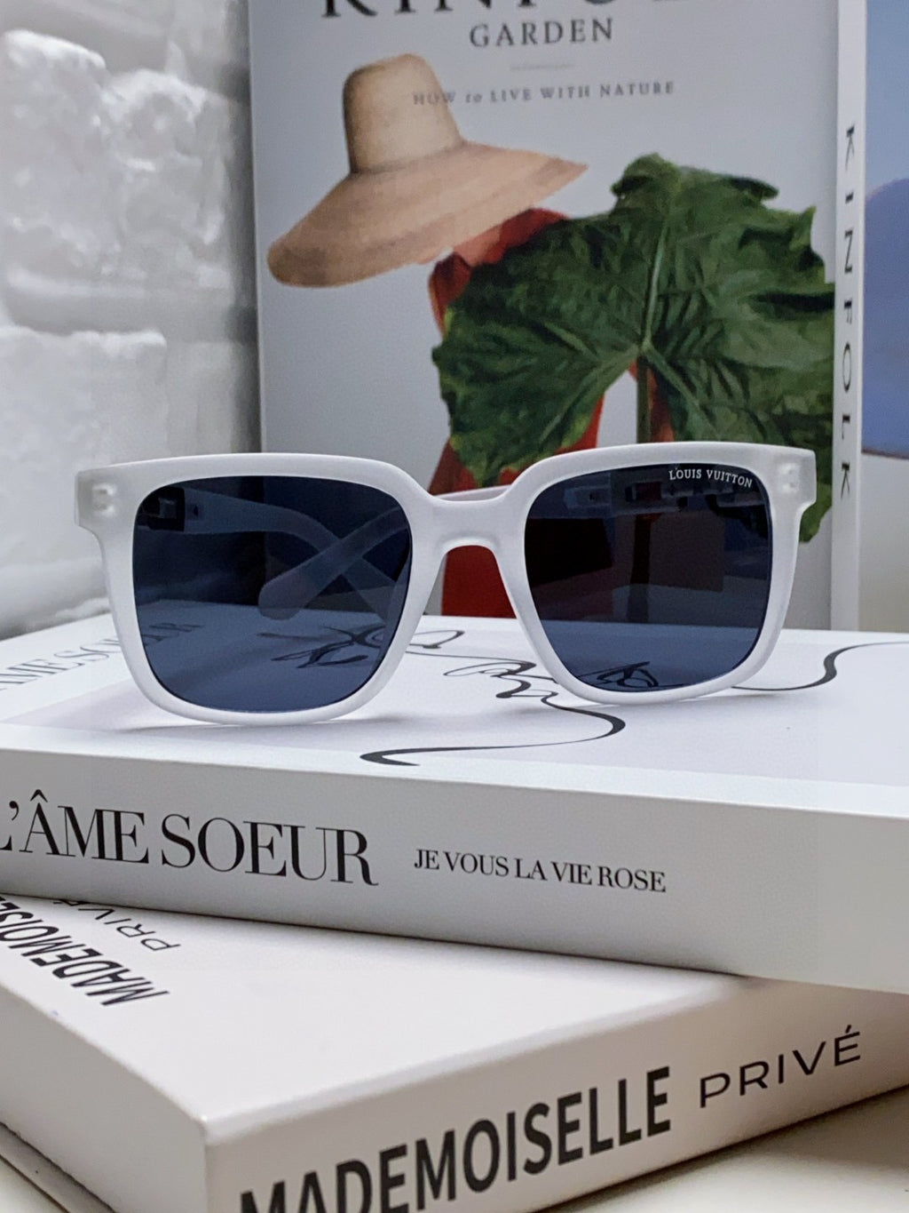 Louis Vuitton Square Blue Lens Sunglasses for Men & Women - 933771