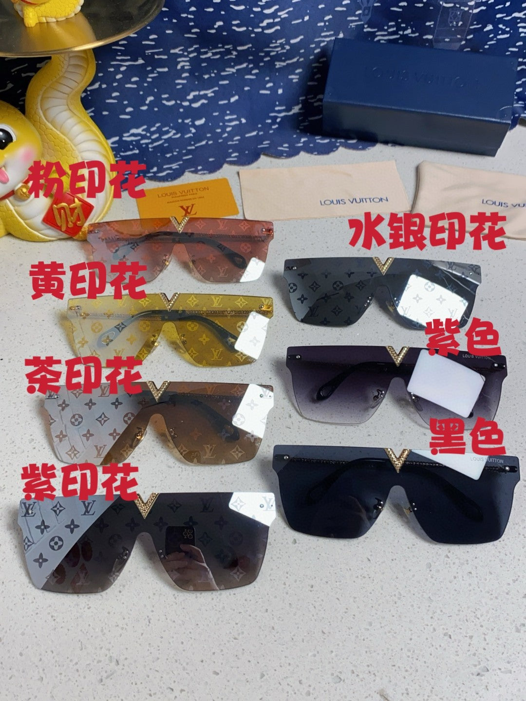 Louis Vuitton Fashion Gray Lens Sunglasses for Men & Women - detail image 12