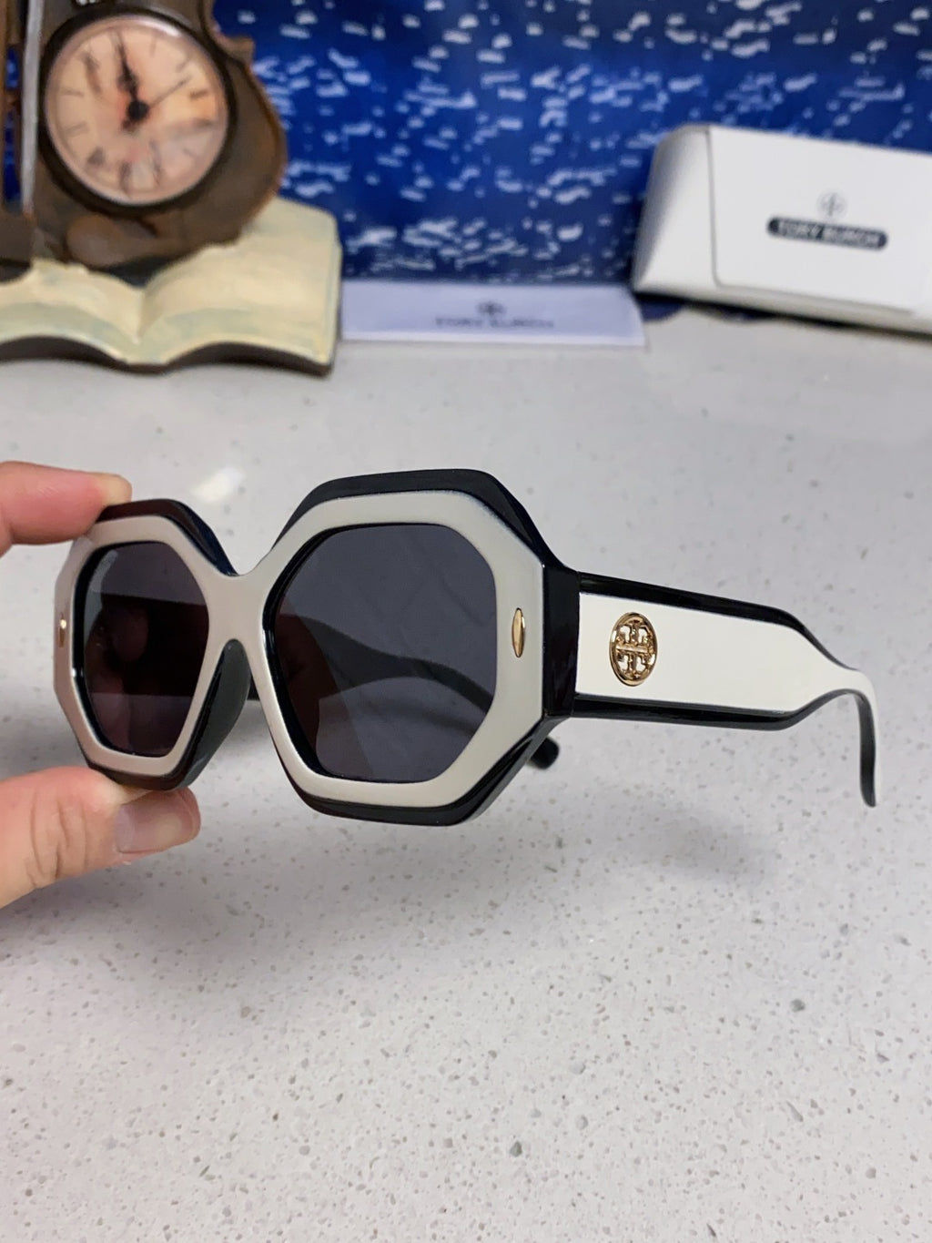 Burberry Fashion Silver Lens Sunglasses for Men & Women - 399125 - detail image 6