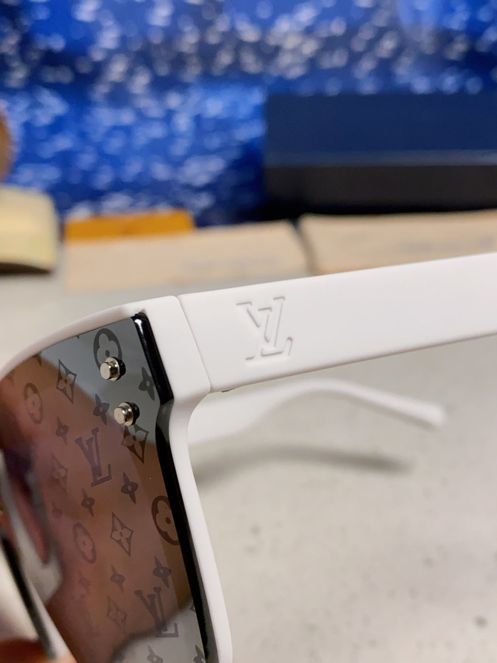 Louis Vuitton Square Gray Lens Sunglasses for Men & Women - 997388 - detail image 7