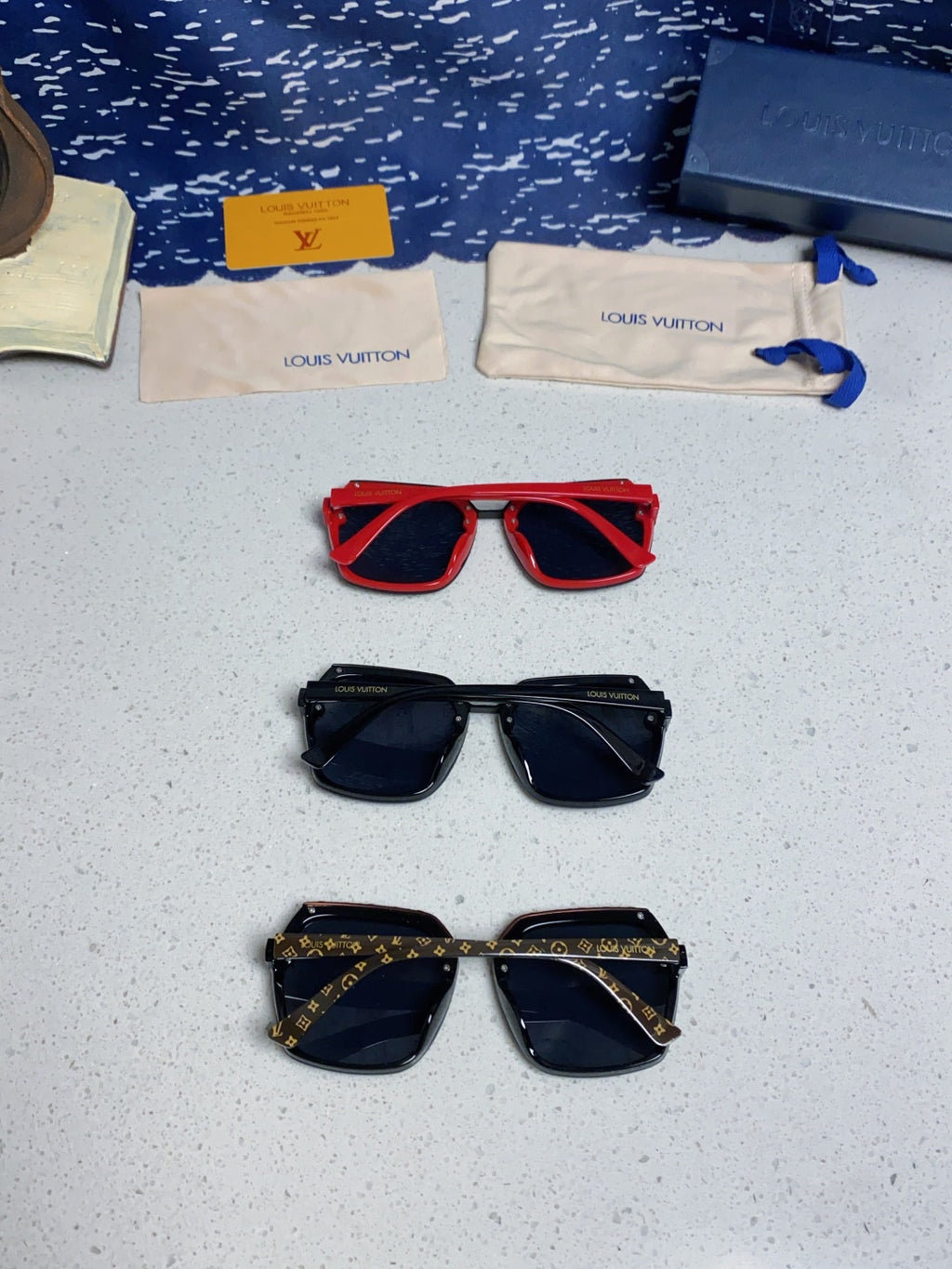 Louis Vuitton Polarized Square Blue Lens Sunglasses for Women - 866858 - detail image 11