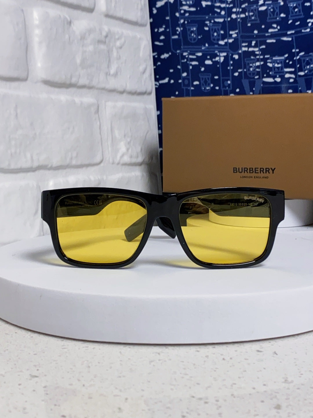 Burberry Polarized Square Yellow Lens Sunglasses for Men & Women - 416048 - detail image 2