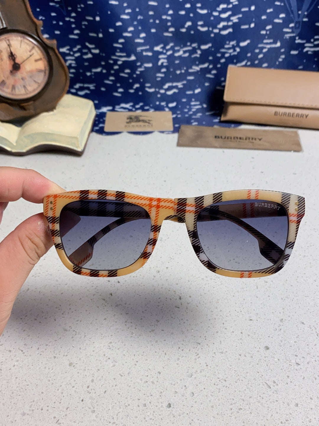 Burberry Folding Fashion Brown Lens Sunglasses for Men & Women - 432409 - detail image 4