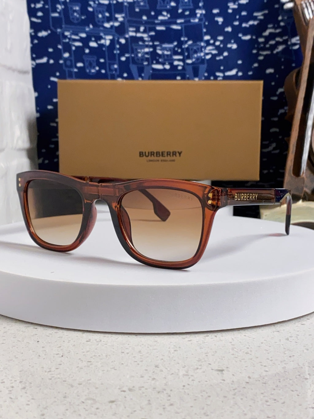 Burberry Folding Fashion Red Lens Sunglasses for Men & Women - 998321