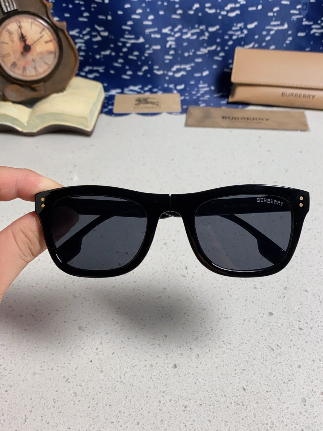 Burberry Folding Fashion Gray Lens Sunglasses for Men & Women - 432415 - detail image 4
