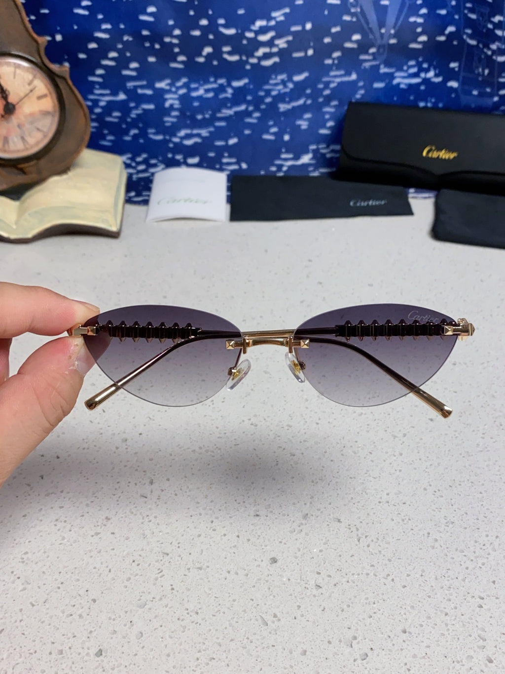 Cartier Lightweight Metal Rimless Silver Lens Sunglasses for Men & Wo - 398983 - detail image 4