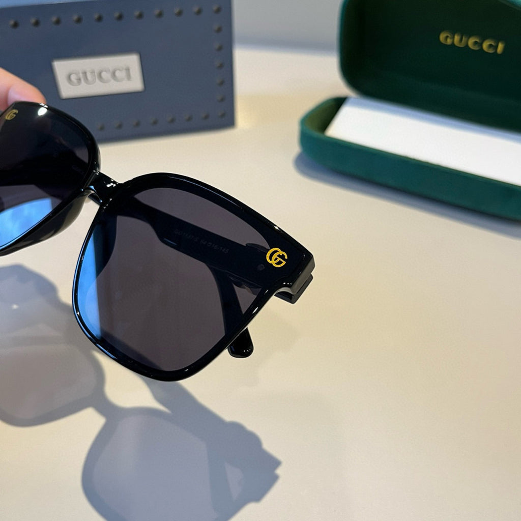 Gucci Fashion Black Lens Sunglasses for Men & Women - 398311 - detail image 6