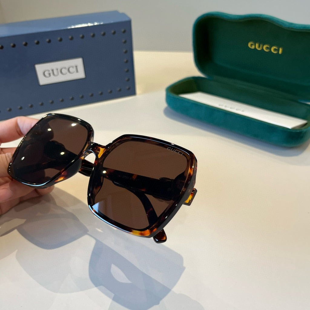 Gucci Fashion Black Lens Sunglasses for Men & Women - 398314 - detail image 6