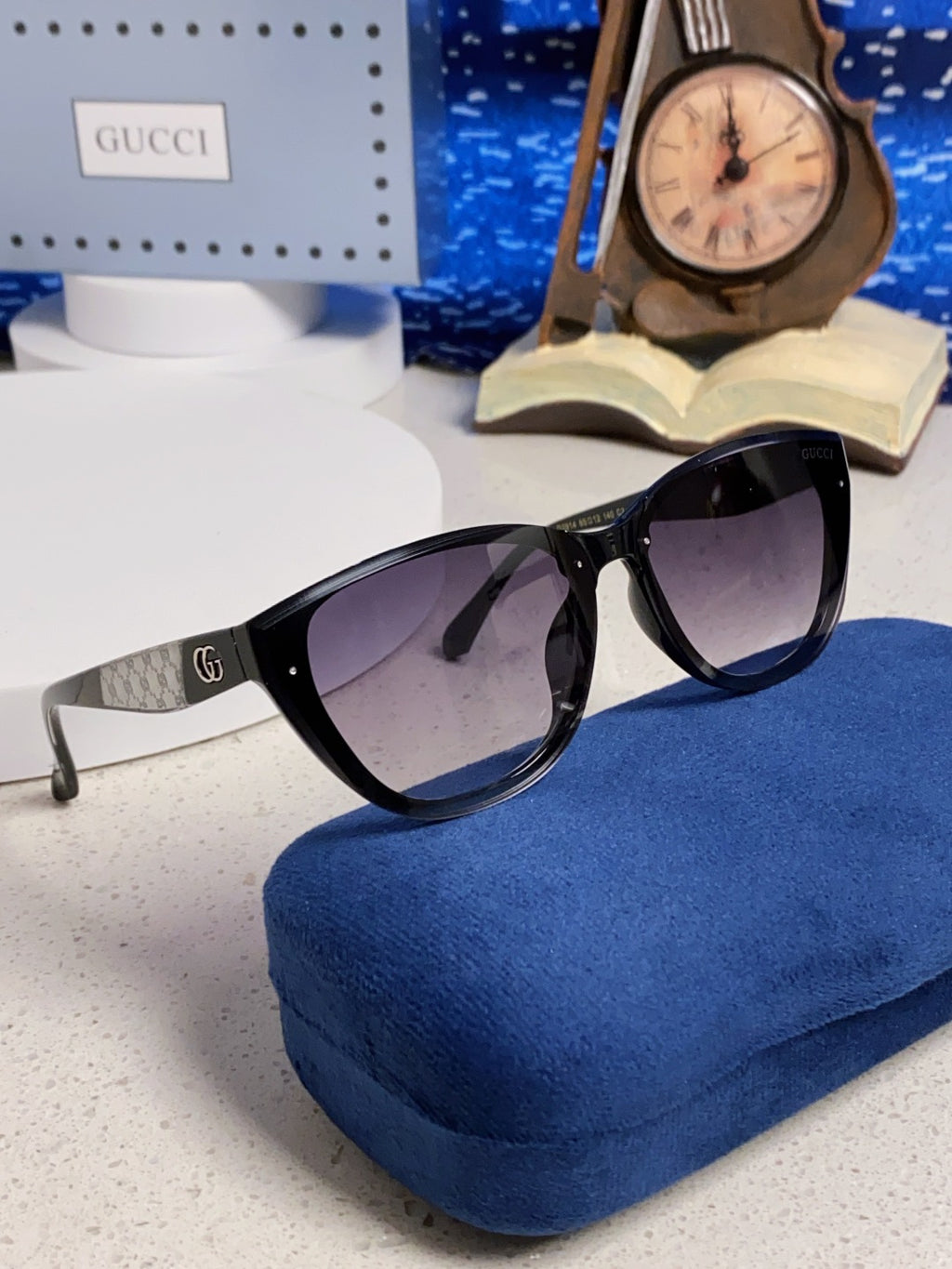 Gucci Cat-Eye Silver Lens Sunglasses for Men & Women - 357957 - detail image 10