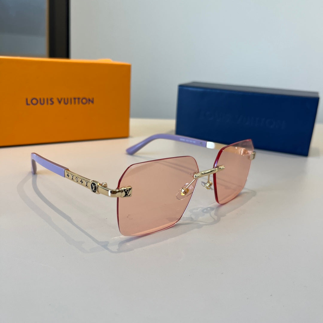 Louis Vuitton Fashion Gold Lens Sunglasses for Men & Women - 997406