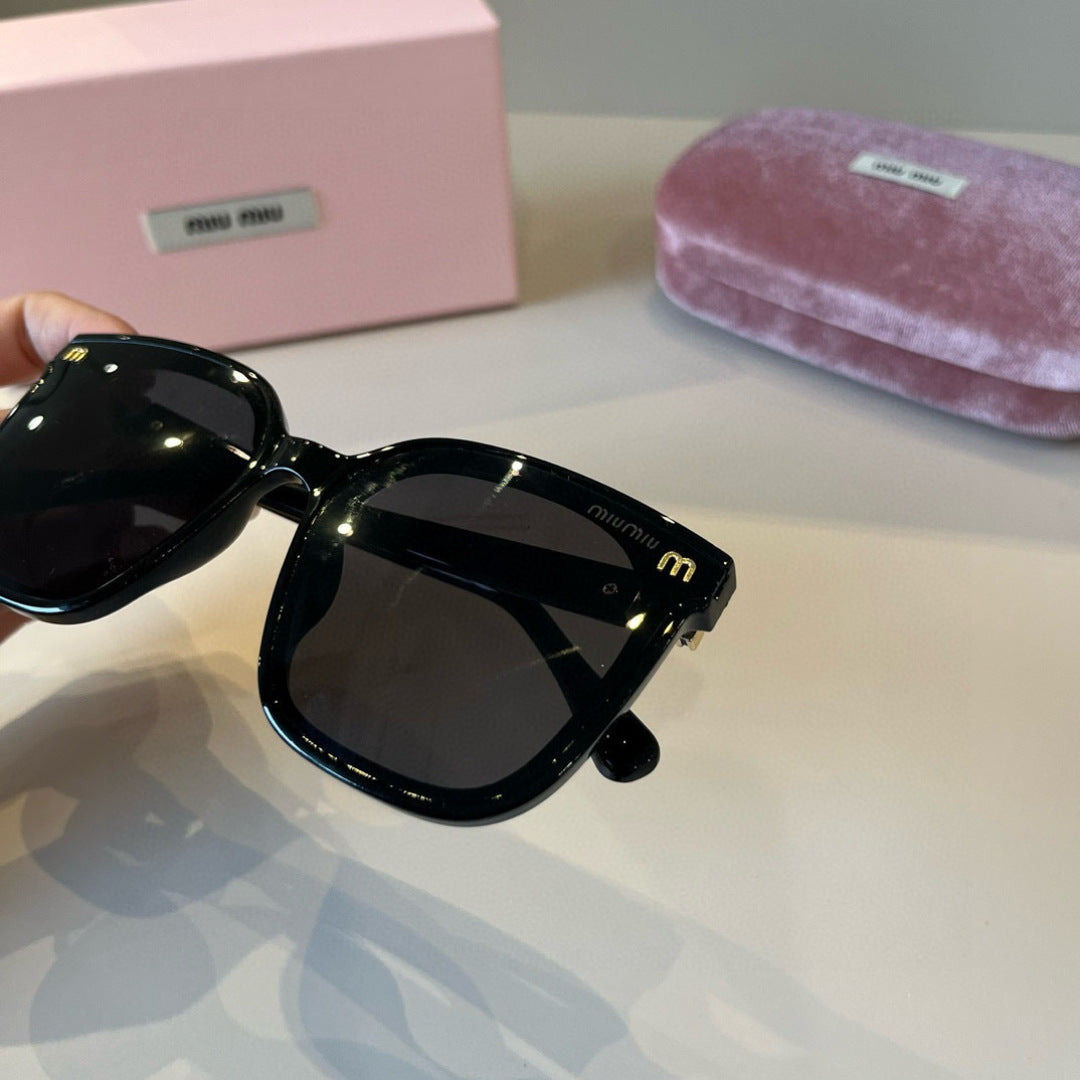 Miu Miu Fashion Black Lens Sunglasses for Men & Women - 466117 - detail image 6