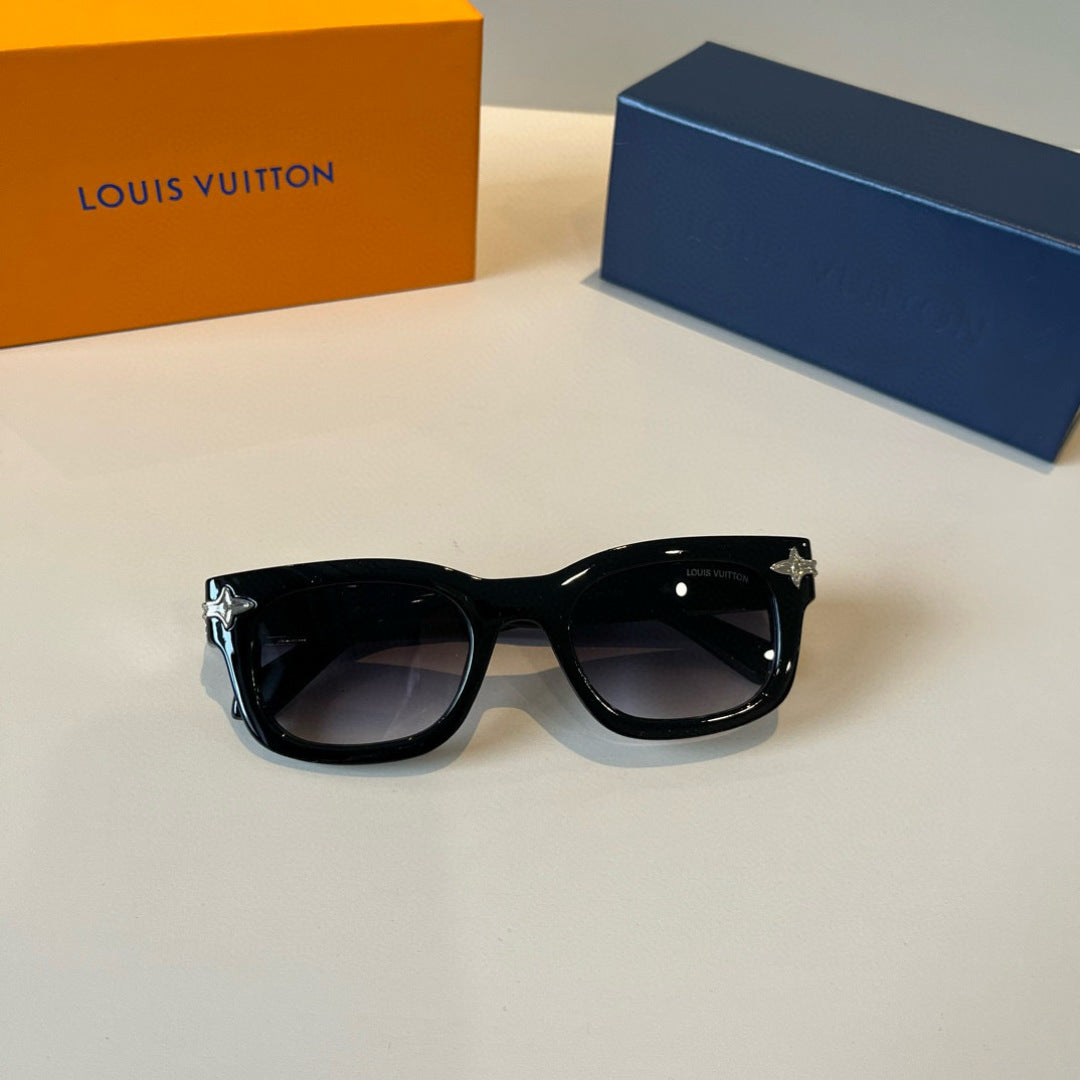 Louis Vuitton Fashion Black Lens Sunglasses for Men & Women - 997430 - detail image 4