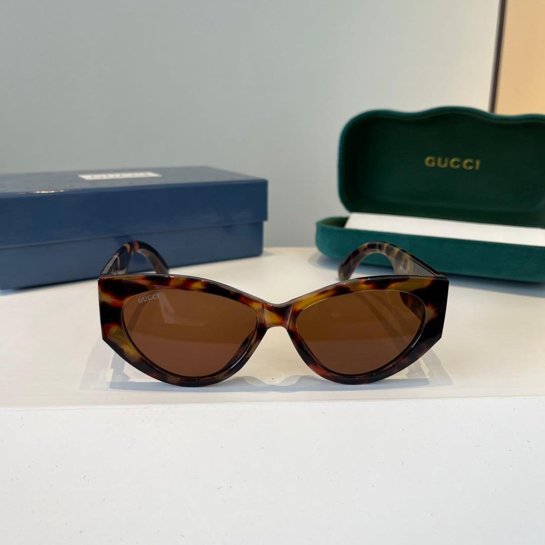 Gucci Cat-Eye Black Lens Sunglasses for Men & Women - 381964