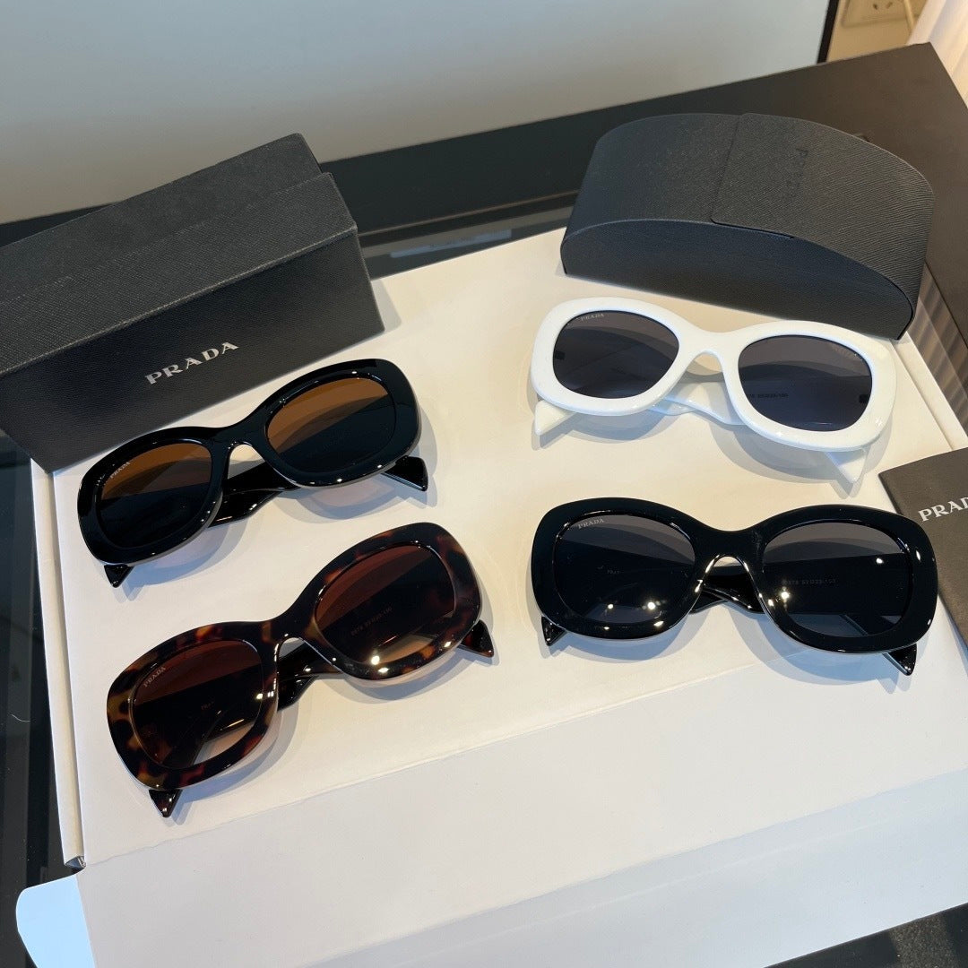 Prada Fashion Black Lens Sunglasses for Men & Women - 432090 - detail image 9