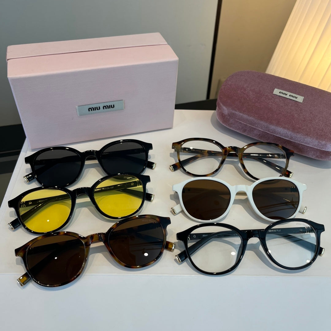 Miu Miu SMUO7S Square Brown Lens Sunglasses for Men & Women - 466077 - detail image 10
