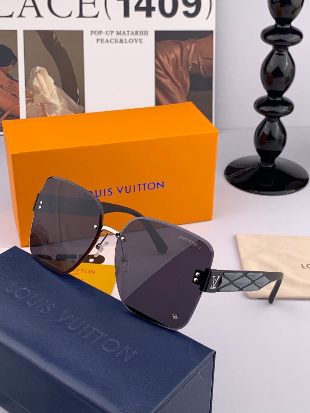Louis Vuitton L1550 Square Black Lens Sunglasses for Men & Women - 933819 - detail image 3
