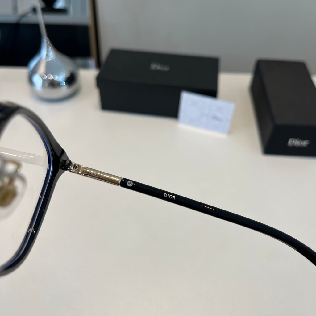 Dior Fashion Silver Lens Sunglasses for Men & Women - 486812 - detail image 10