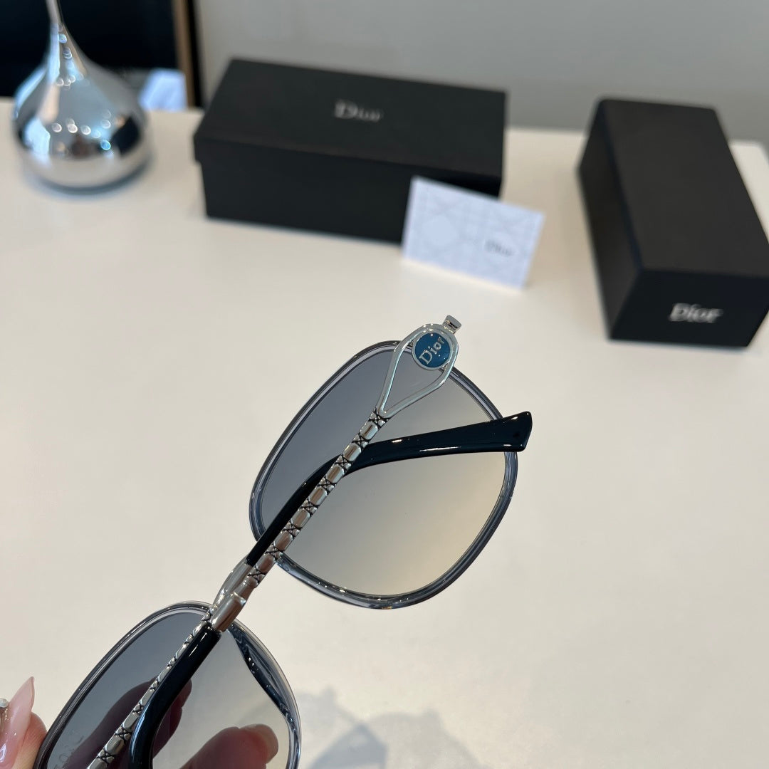 Dior Fashion Silver Lens Sunglasses for Men & Women - 486813 - detail image 7