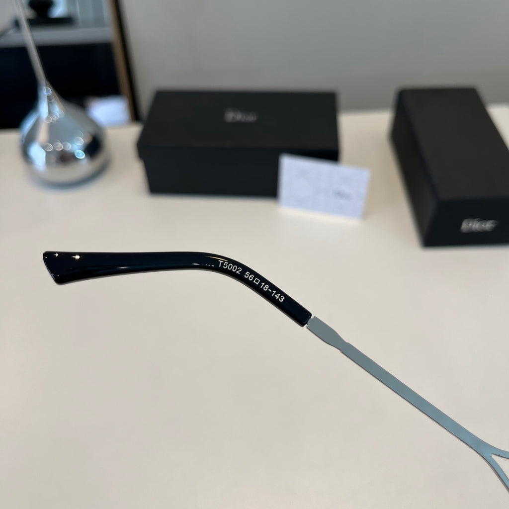 Dior Fashion Silver Lens Sunglasses for Men & Women - 486813 - detail image 9