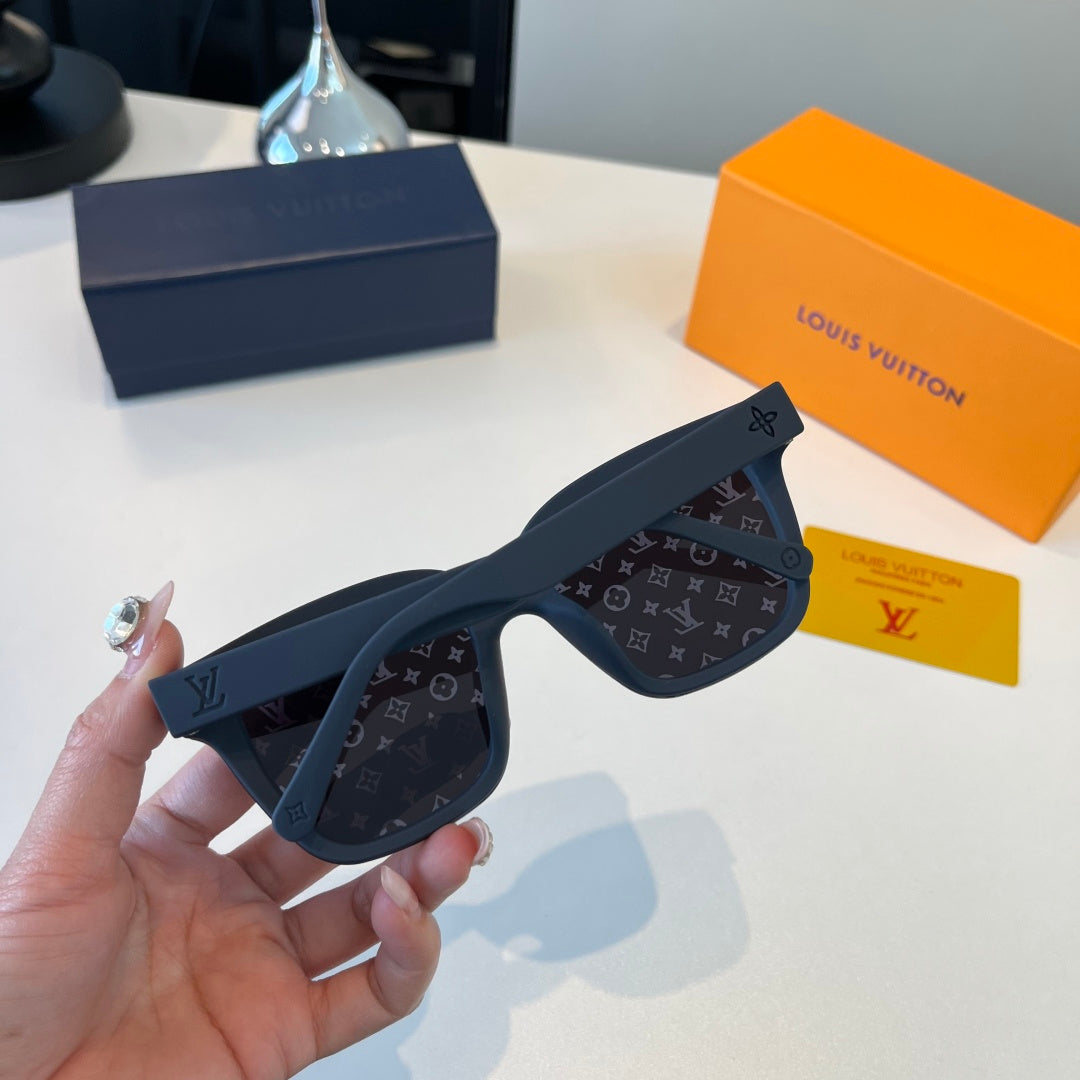 Louis Vuitton Fashion Blue Lens Sunglasses for Men & Women - 158139 - detail image 9