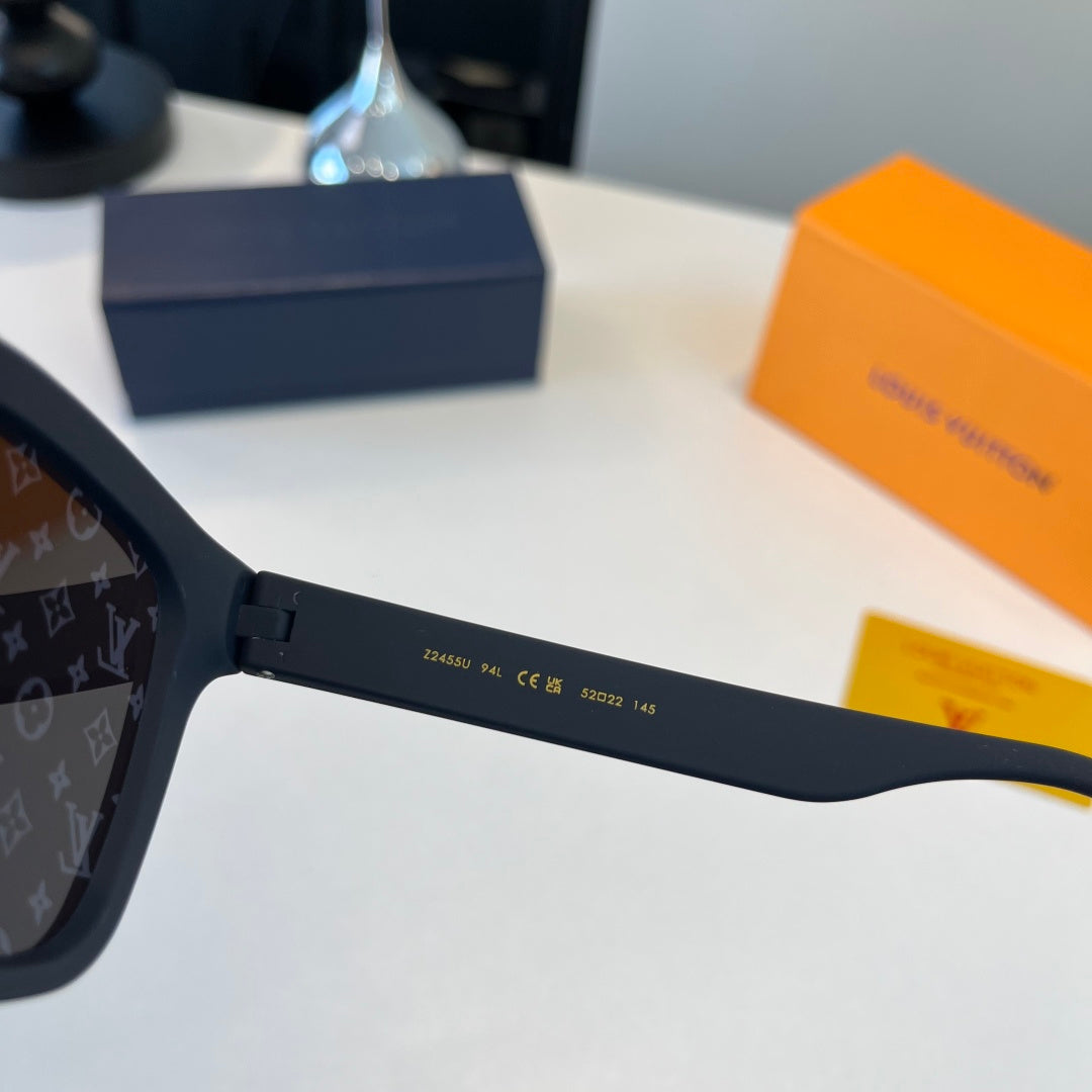 Louis Vuitton Fashion Blue Lens Sunglasses for Men & Women - 158139 - detail image 11