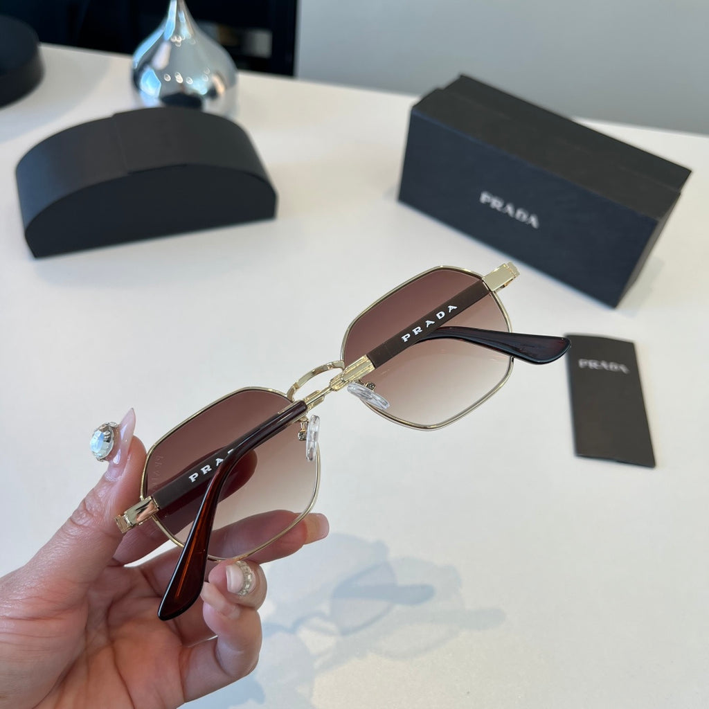 Prada Polarized Fashion Red Lens Sunglasses for Men - 158470 - detail image 8
