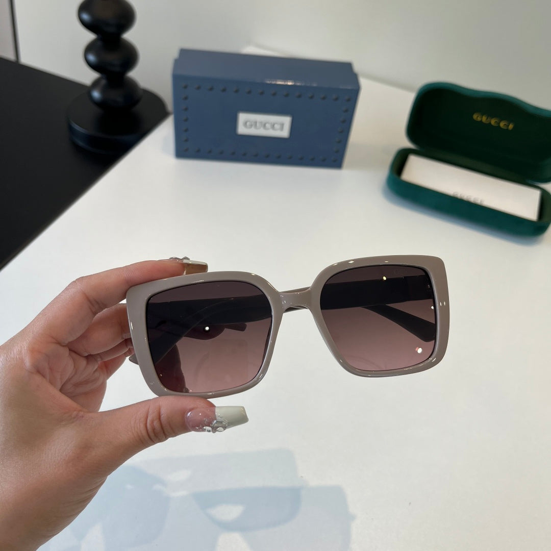 Gucci Fashion Silver Lens Sunglasses for Men & Women - 371491 - detail image 4