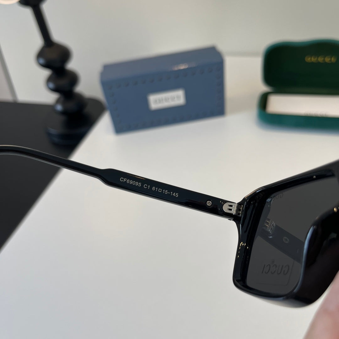 Gucci Fashion Black Lens Sunglasses for Men & Women - 371503 - detail image 9