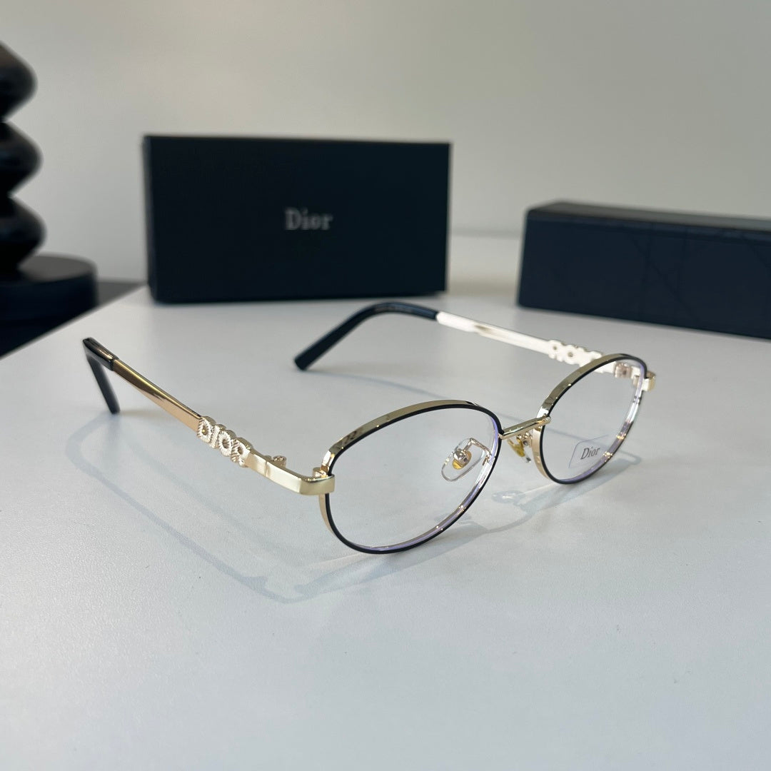 Dior Fashion Silver Lens Sunglasses for Men & Women - 431855