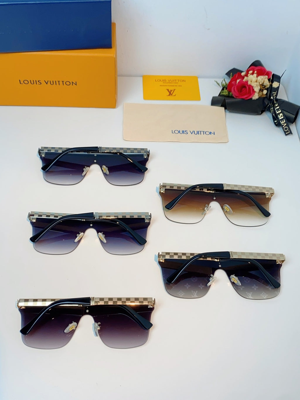 Louis Vuitton Lightweight Rimless Black Lens Sunglasses for Men & Wom - 158129 - detail image 11
