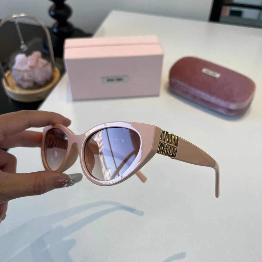 Miu Miu Cat-Eye Brown Lens Sunglasses for Men & Women - 158602 - detail image 4