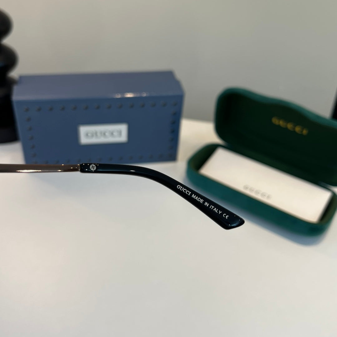 Gucci Fashion Silver Lens Sunglasses for Men & Women - 357774 - detail image 10