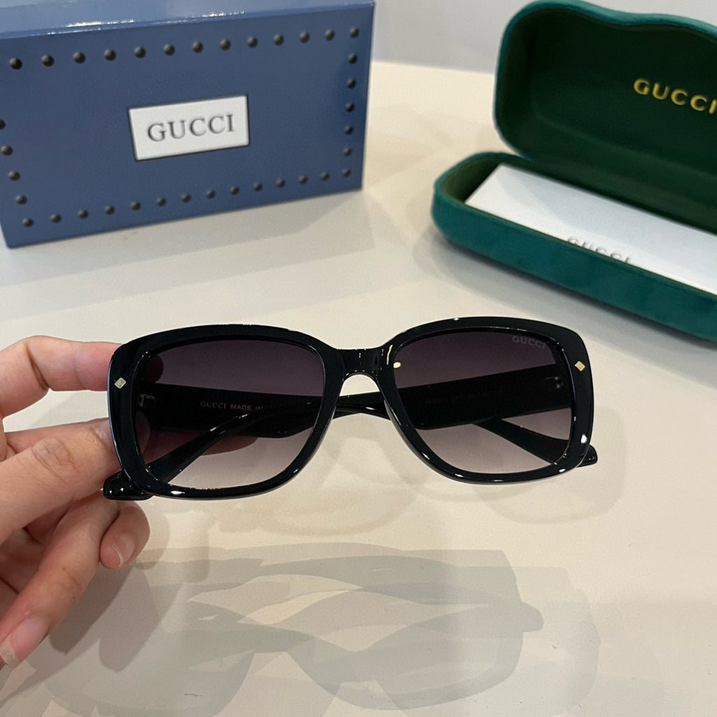 Gucci Fashion Black Lens Sunglasses for Men & Women - 414993 - detail image 5