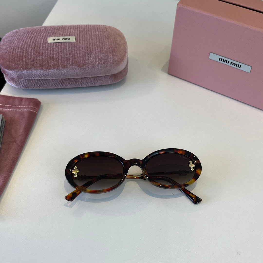 Miu Miu Fashion Silver Lens Sunglasses for Men & Women - 416167 - detail image 4