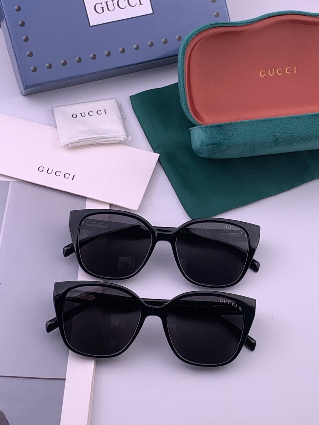 Gucci G77726 Polarized Square Black Lens Sunglasses for Men & Women - 357906 - detail image 7