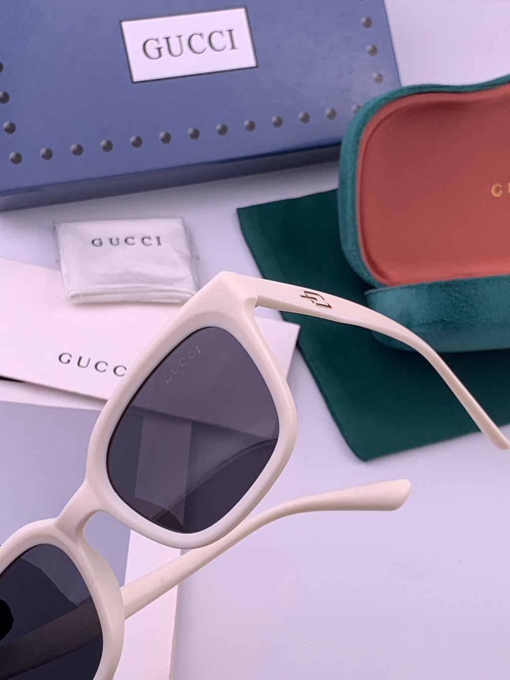 Gucci G5108 Polarized Square Black Lens Sunglasses for Women - 357930 - detail image 4