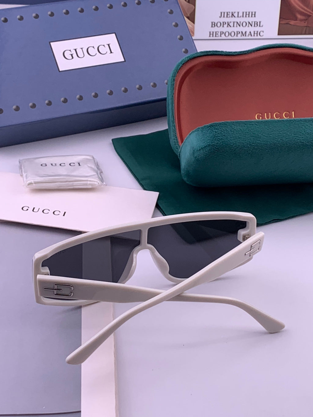 Gucci G3109 Fashion Black Lens Sunglasses for Men & Women - 357931 - detail image 5