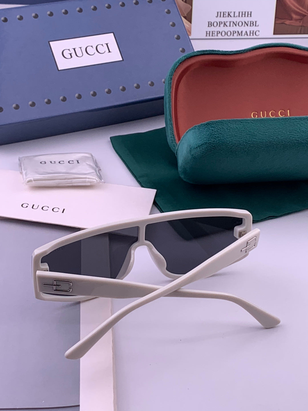 Gucci G3109 Fashion Black Lens Sunglasses for Men & Women - 357931 - detail image 5