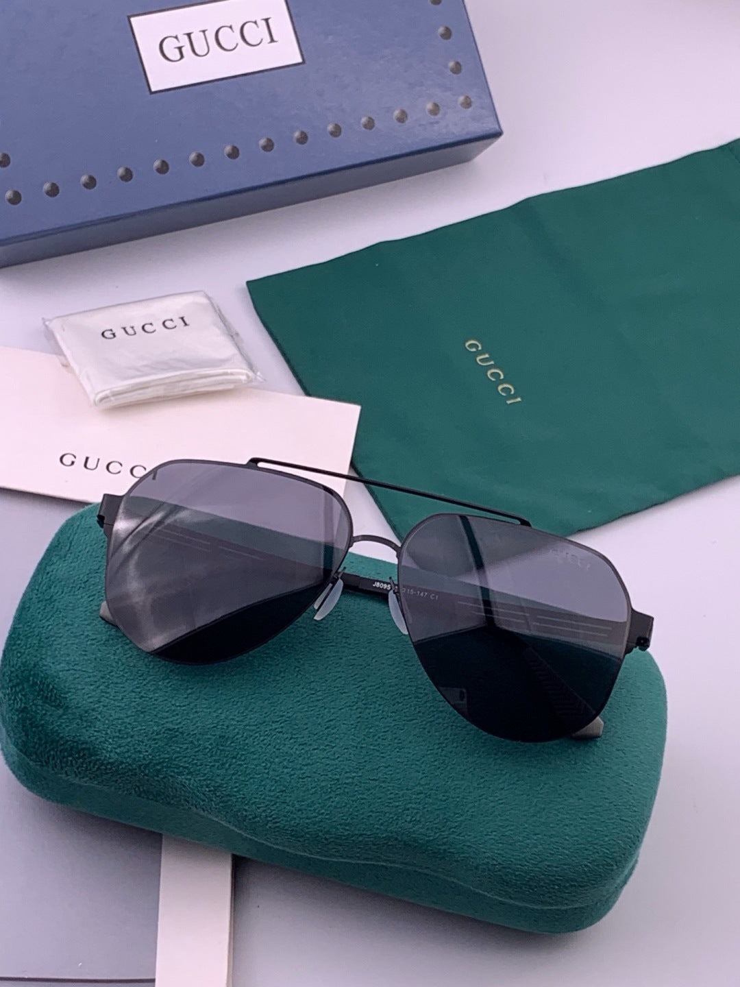 Gucci G5809 Polarized Fashion Gold Lens Sunglasses for Men & Women - 357904 - detail image 7