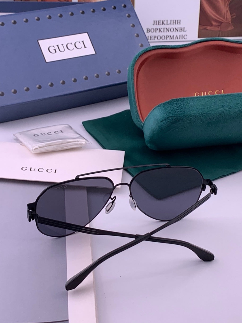 Gucci G5809 Polarized Fashion Gold Lens Sunglasses for Men & Women - 357904 - detail image 4