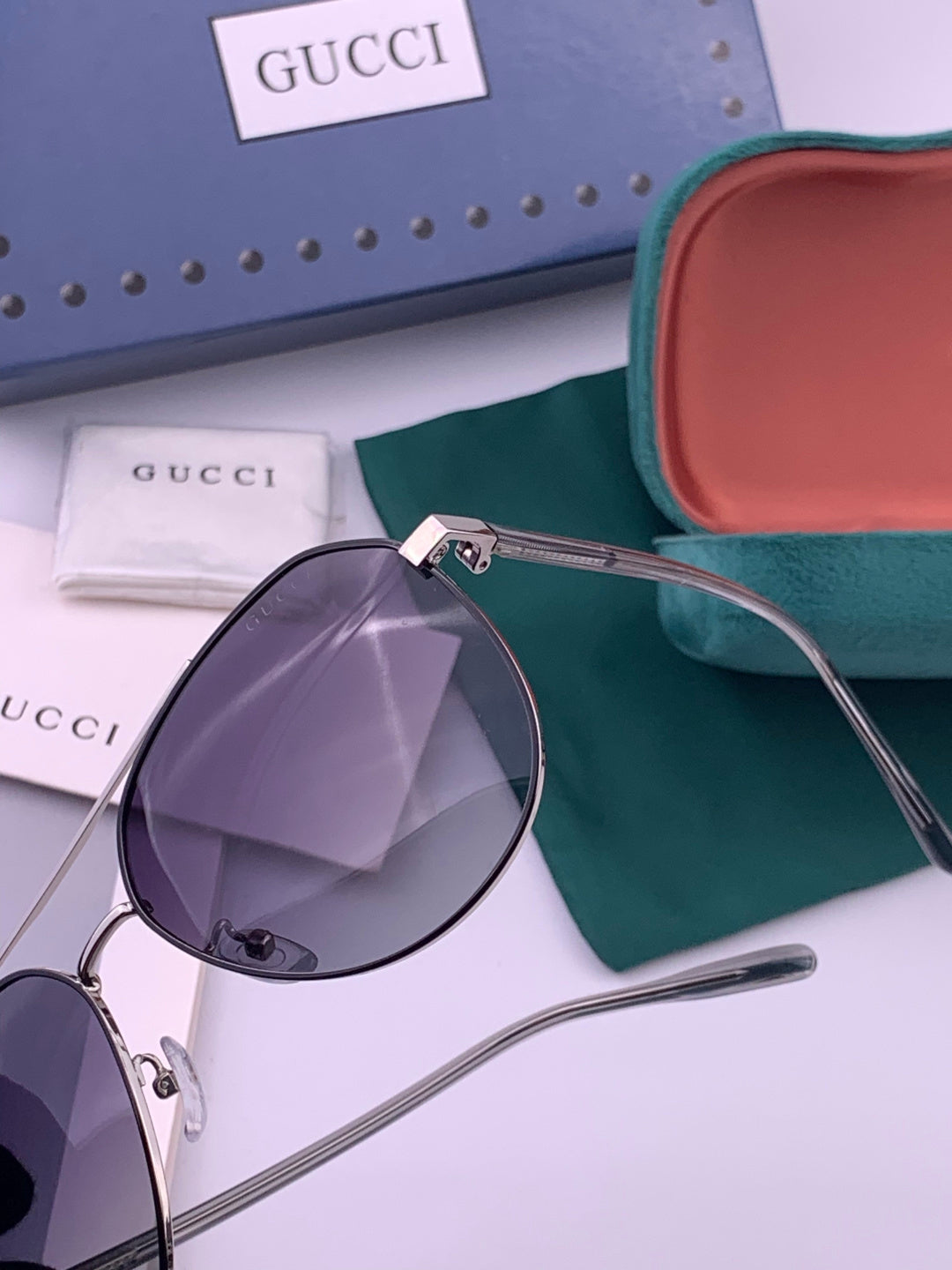 Gucci 5327 Polarized Aviator Gold Lens Sunglasses for Men & Women - 357887 - detail image 3