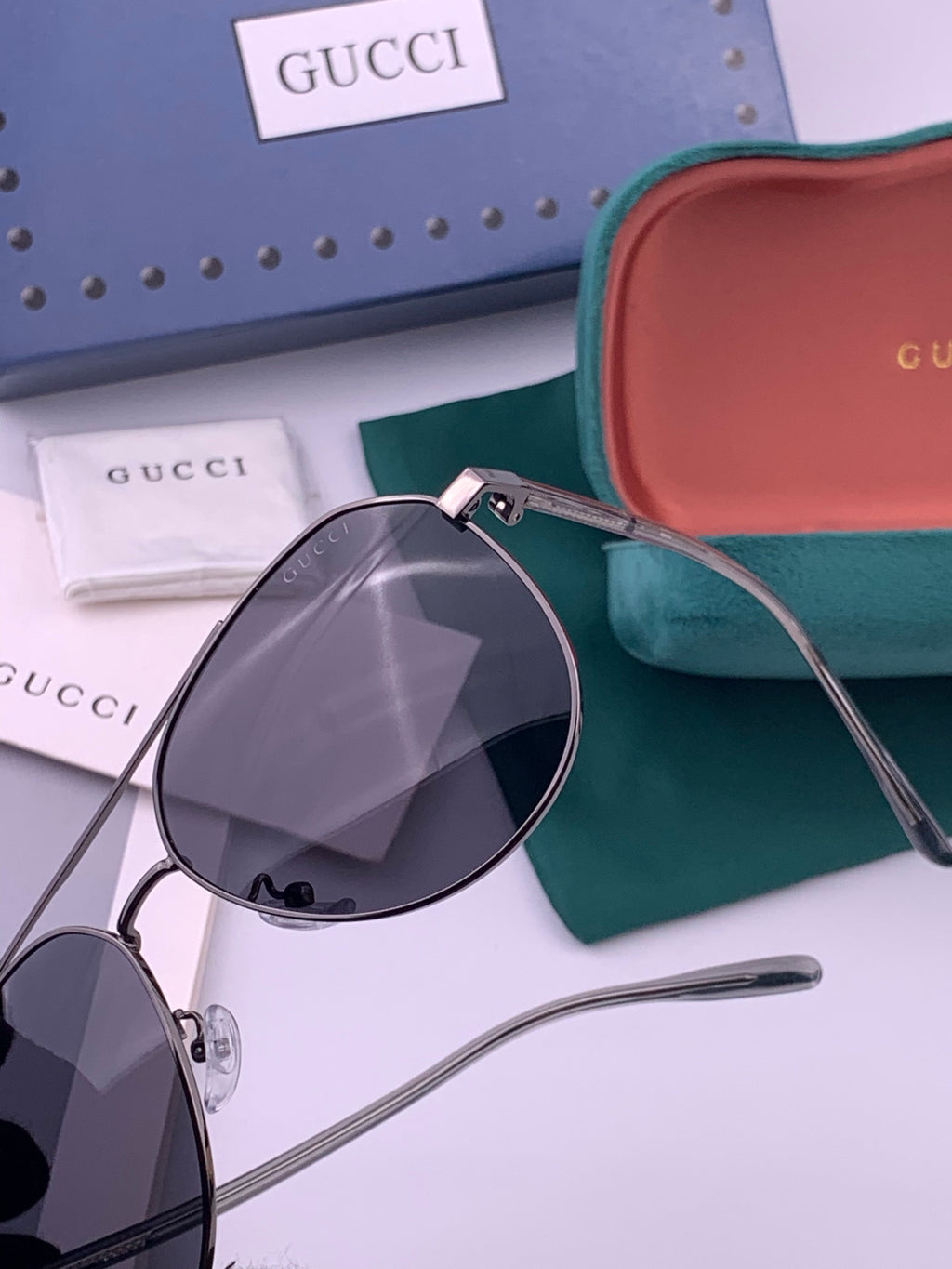 Gucci 5327 Polarized Aviator Gold Lens Sunglasses for Men & Women - 357889 - detail image 3