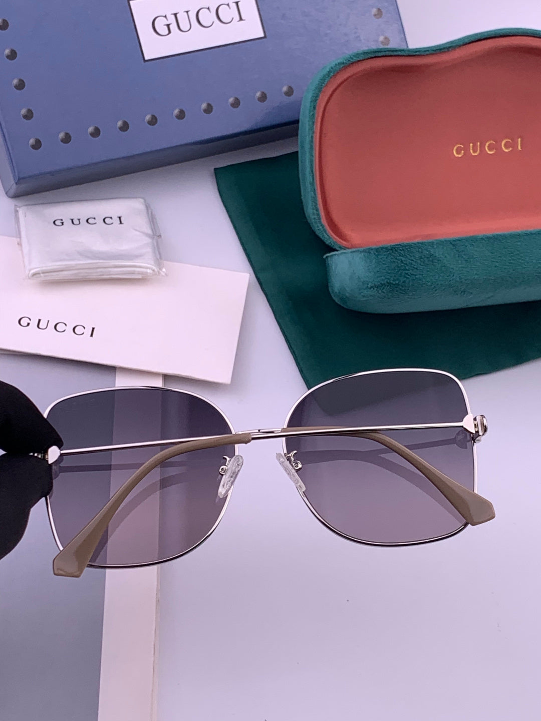 Gucci G2330 Polarized Round Black Lens Sunglasses for Women - 357883 - detail image 4